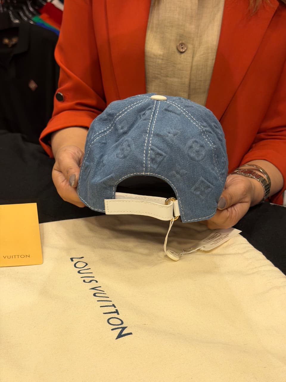 Louis Vuitton Premium Cap with Dust Cover