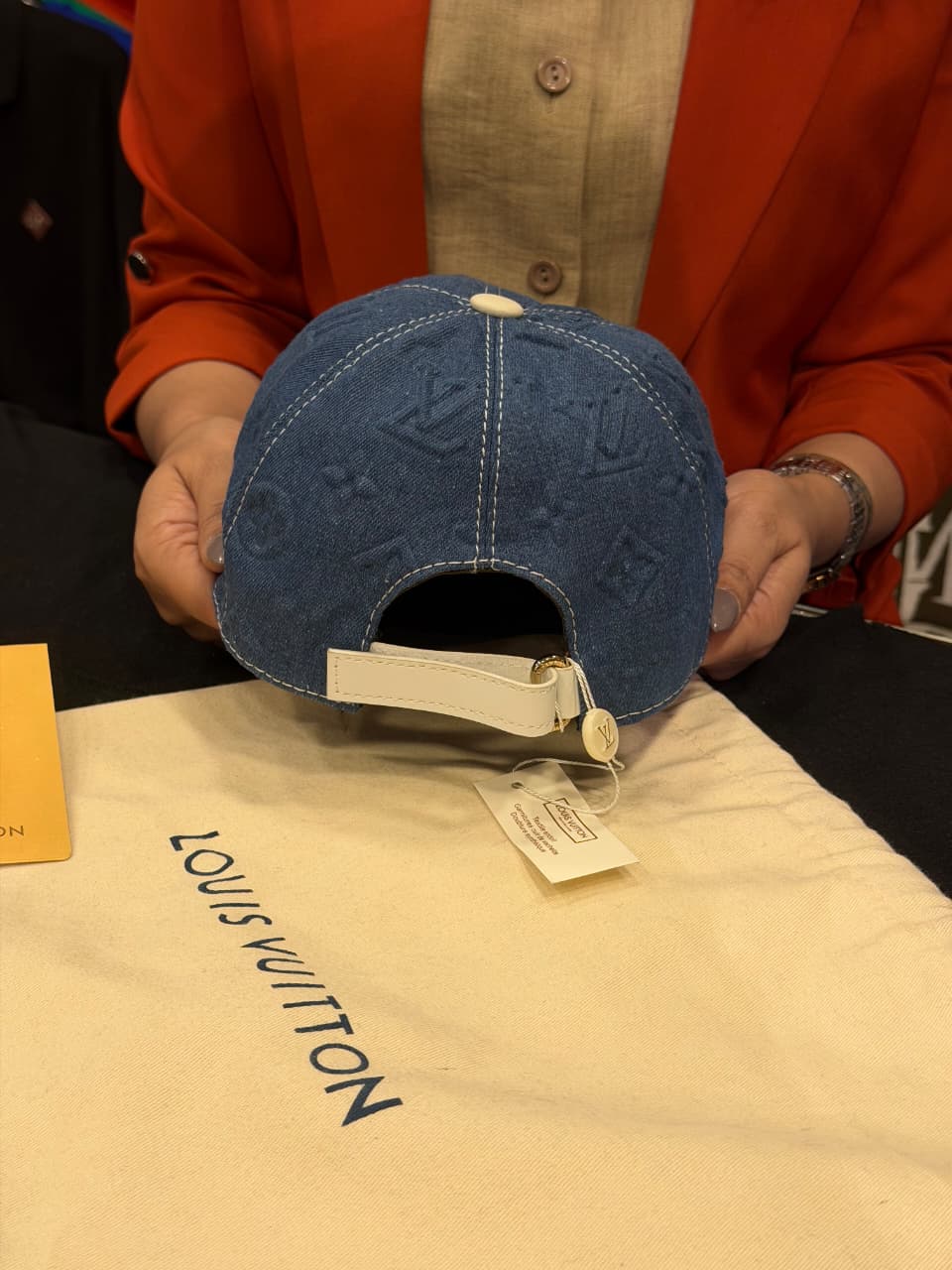 Louis Vuitton Premium Cap with Dust Cover