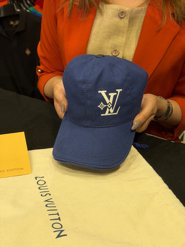 Louis Vuitton Premium Cap with Dust Cover