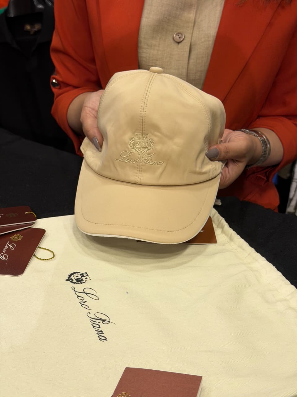 Louis Vuitton Premium Cap with Dust Cover