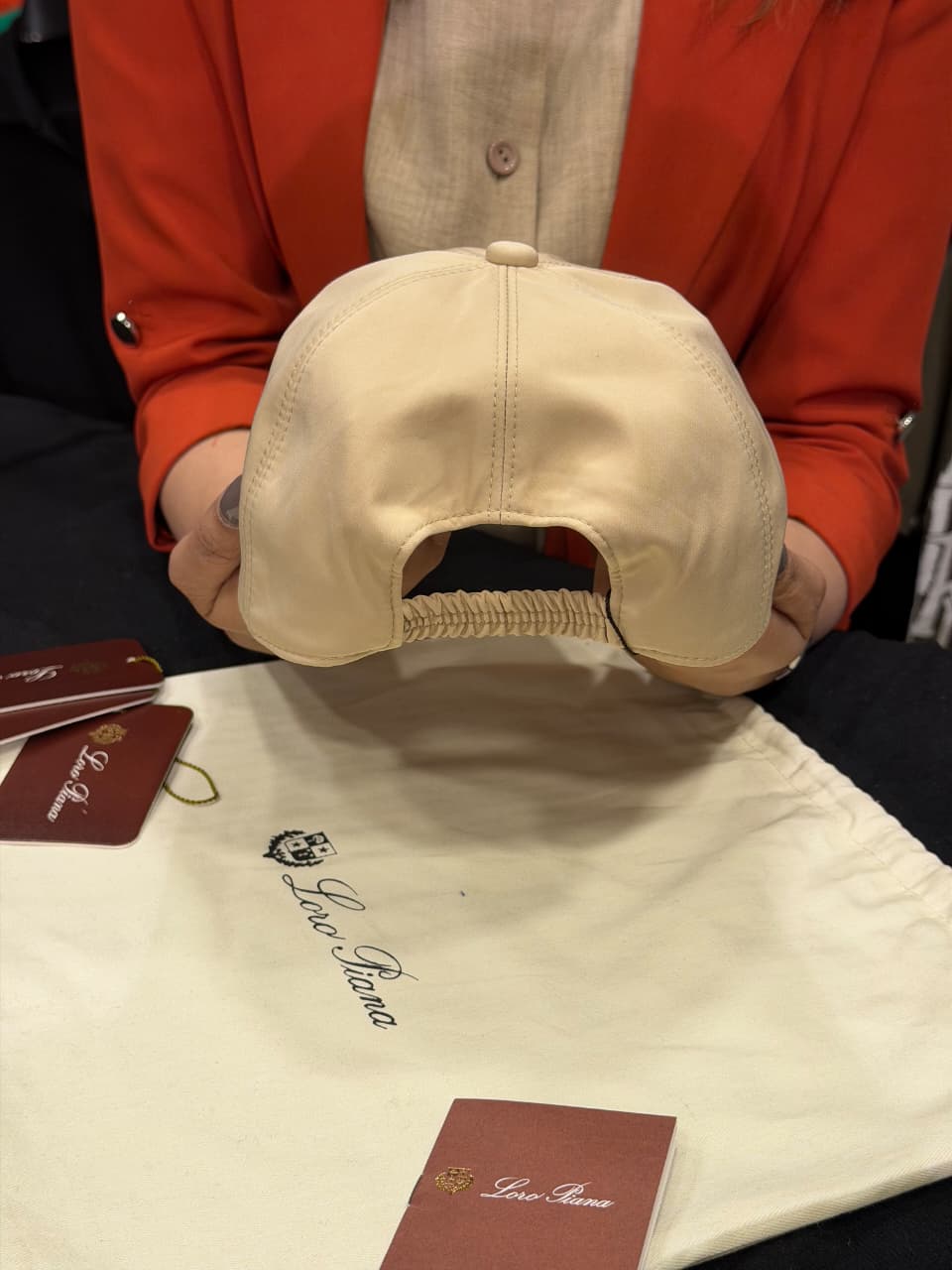 Louis Vuitton Premium Cap with Dust Cover