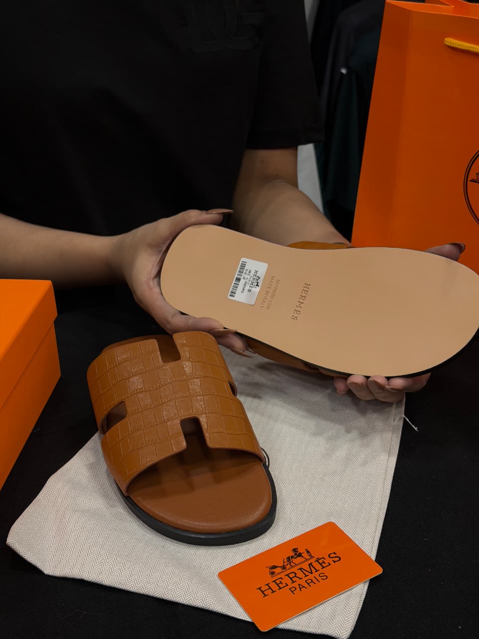 Hermes Izmir High Grade Slides with box