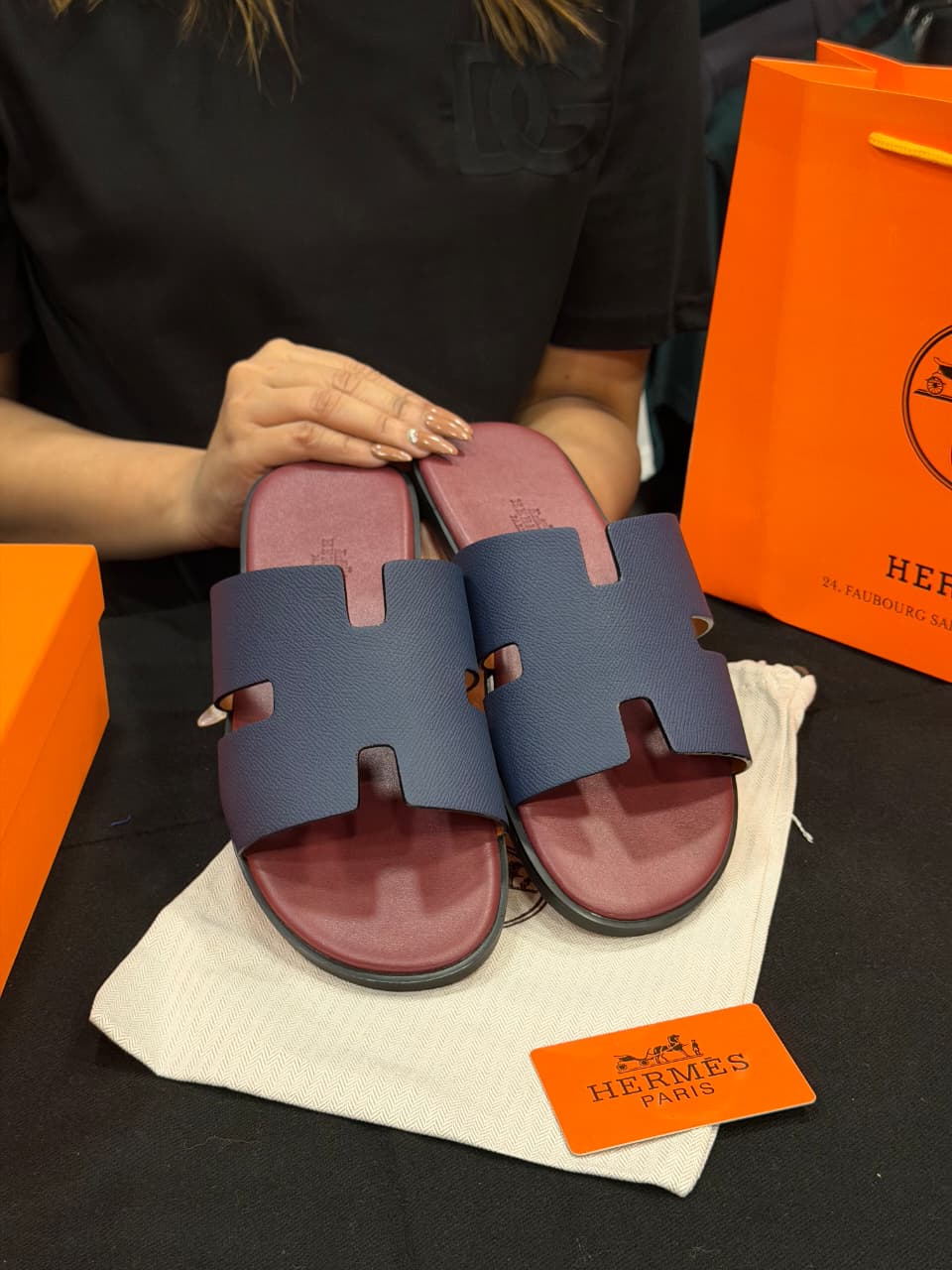 Hermes Izmir High Grade Slides with box