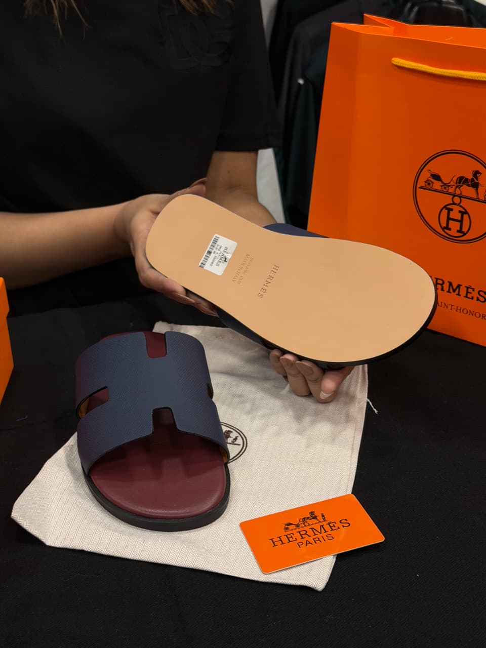 Hermes Izmir High Grade Slides with box