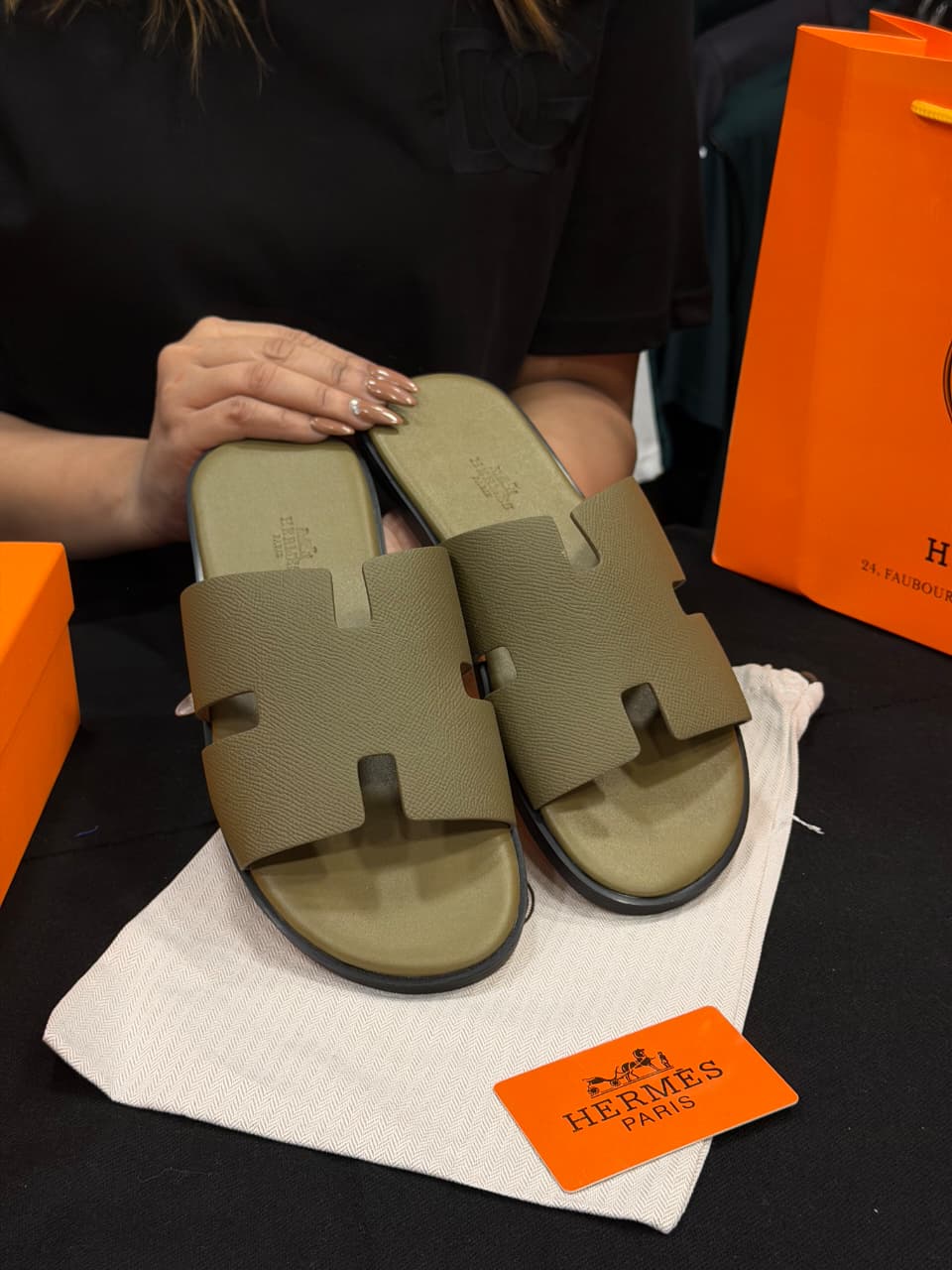 Hermes Izmir High Grade Slides with box