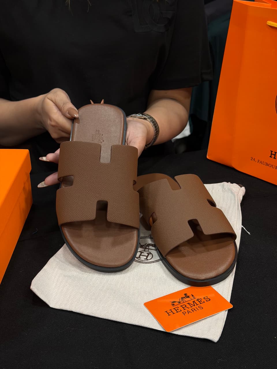 Hermes Izmir High Grade Slides with box