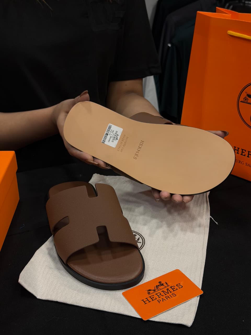 Hermes Izmir High Grade Slides with box