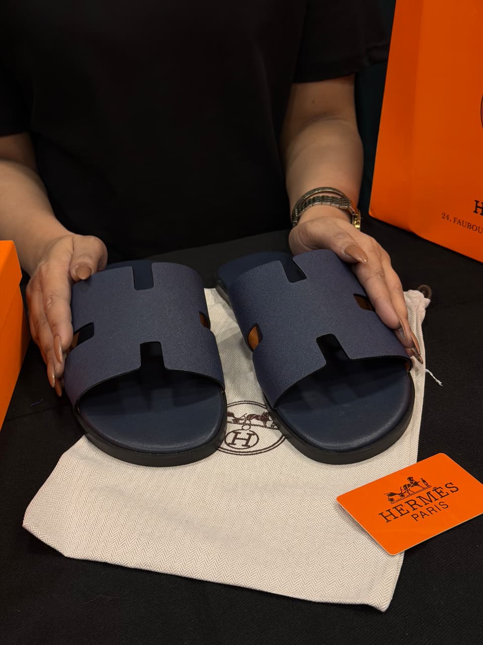 Hermes Izmir High Grade Slides with box