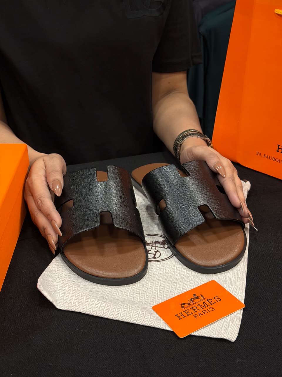 Hermes Izmir High Grade Slides with box