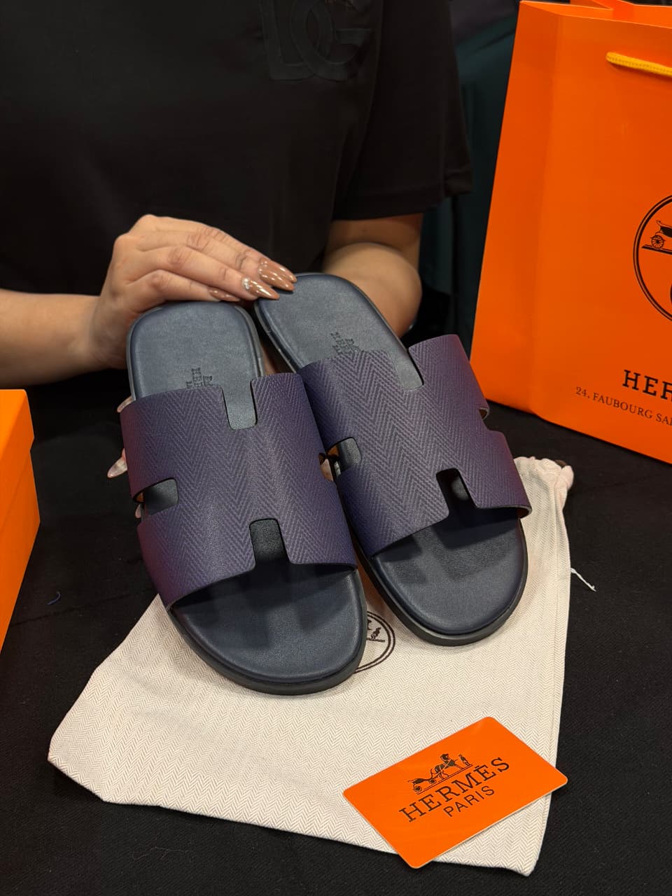 Hermes Izmir High Grade Slides with box
