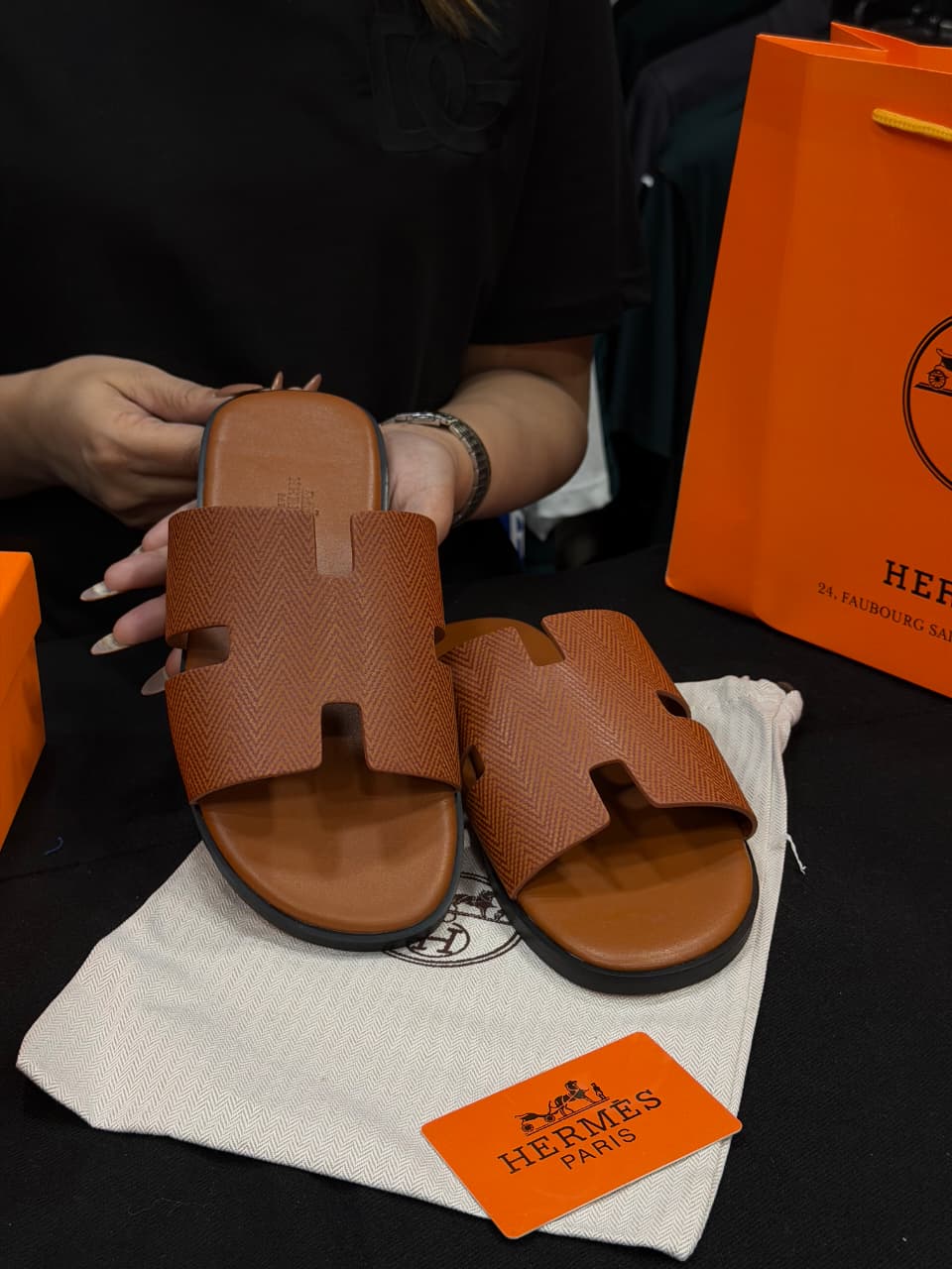 Hermes Izmir High Grade Slides with box