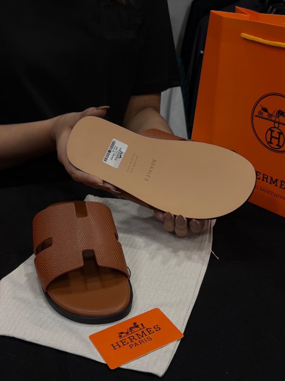 Hermes Izmir High Grade Slides with box