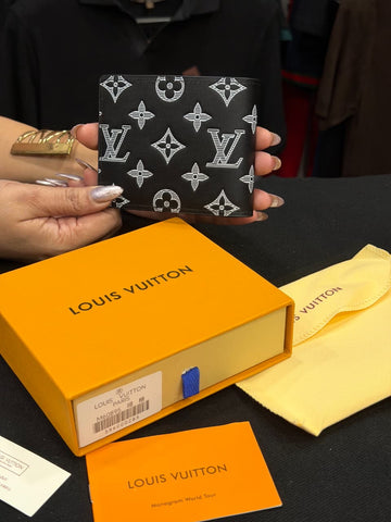 Louis Vuitton Short Wallet