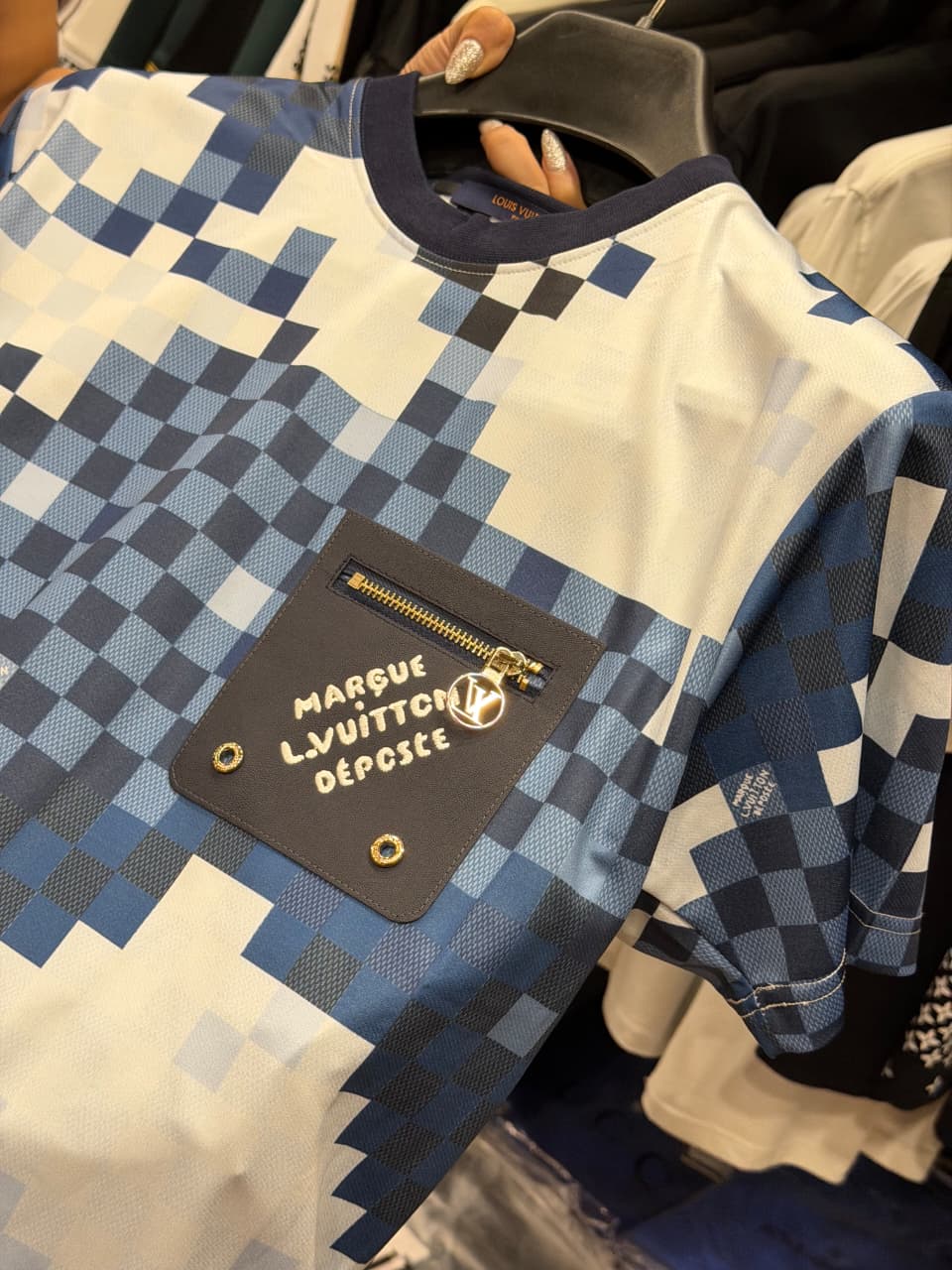 Louis Vuitton 1:1 Grade Super Premium Tshirt