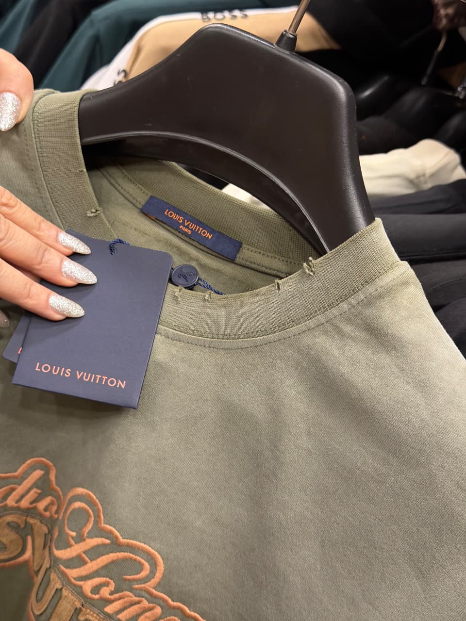 Louis Vuitton 1:1 Grade Super Premium Tshirt
