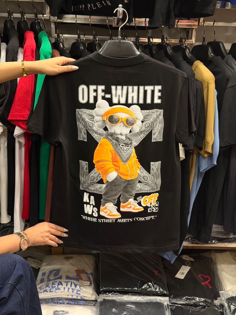 Off-White Tshirt