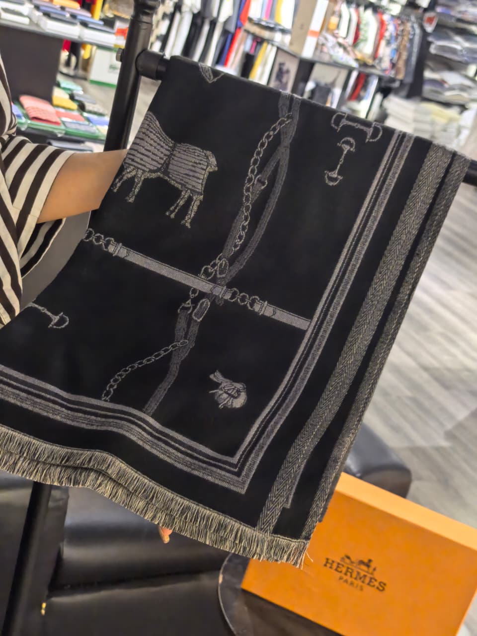 Hermes Women's Stole/Scarf for Winter with Box