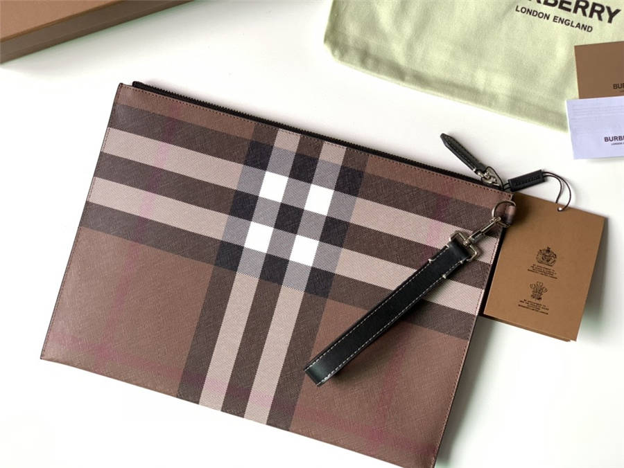 Burberry 1:1 Leather Super Premium Grade Men's Pouch