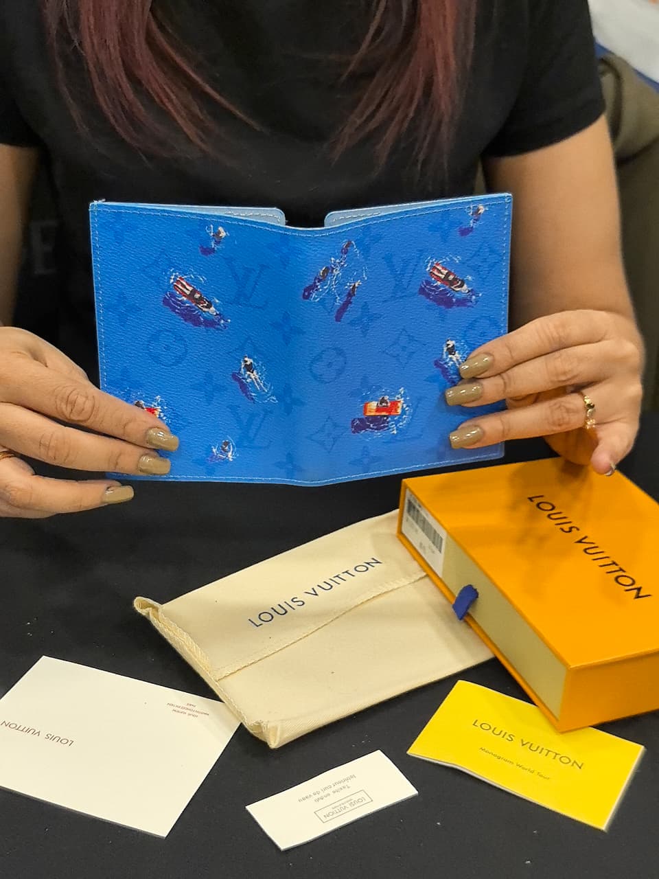Louis Vuitton Passport wallet with box