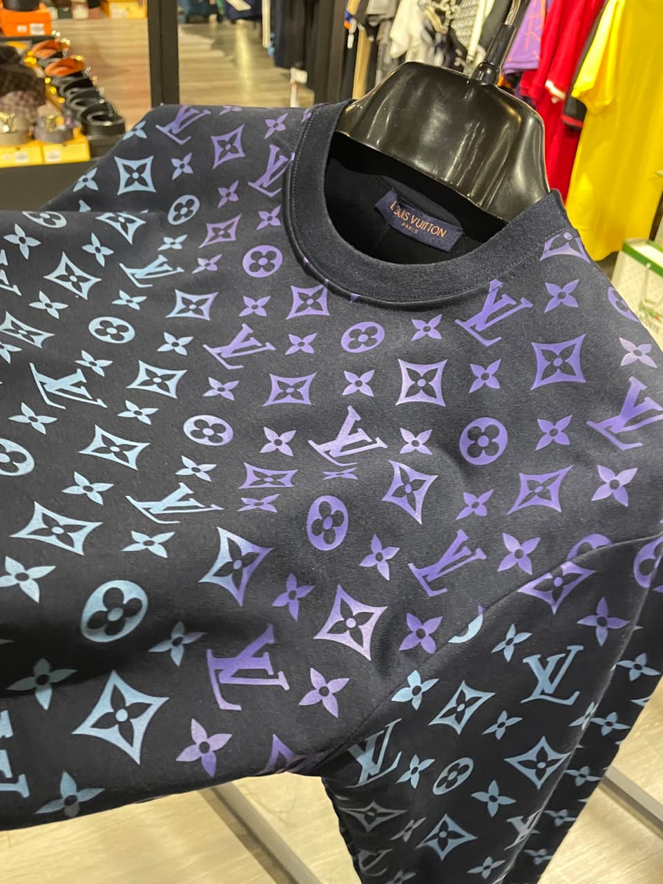 Louis Vuitton High End Sweatshirt