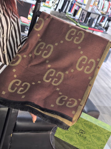 Gucci Women's Stole/Scarf for Winter with Box