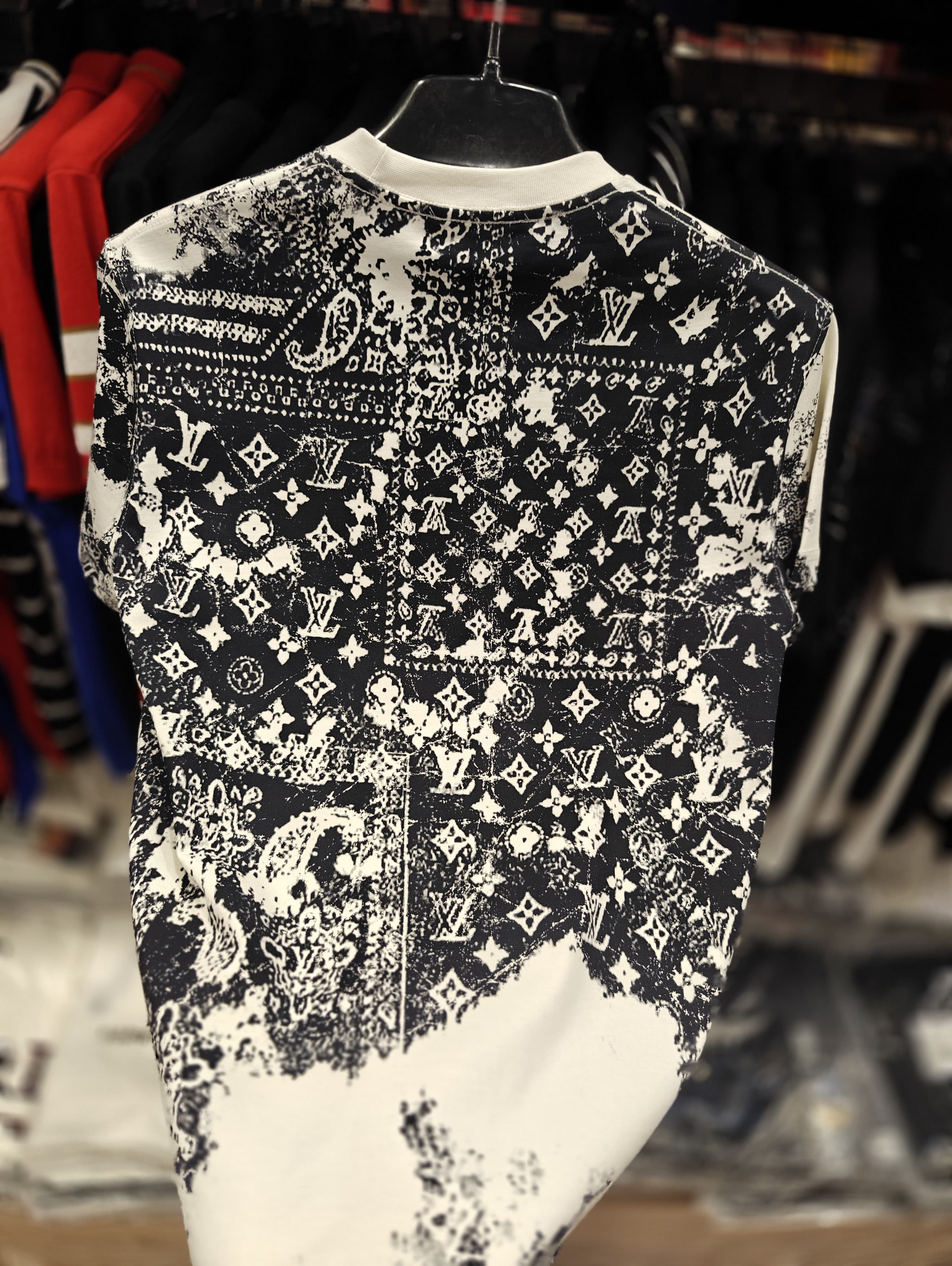 Louis Vuitton 1:1 Grade Tshirt