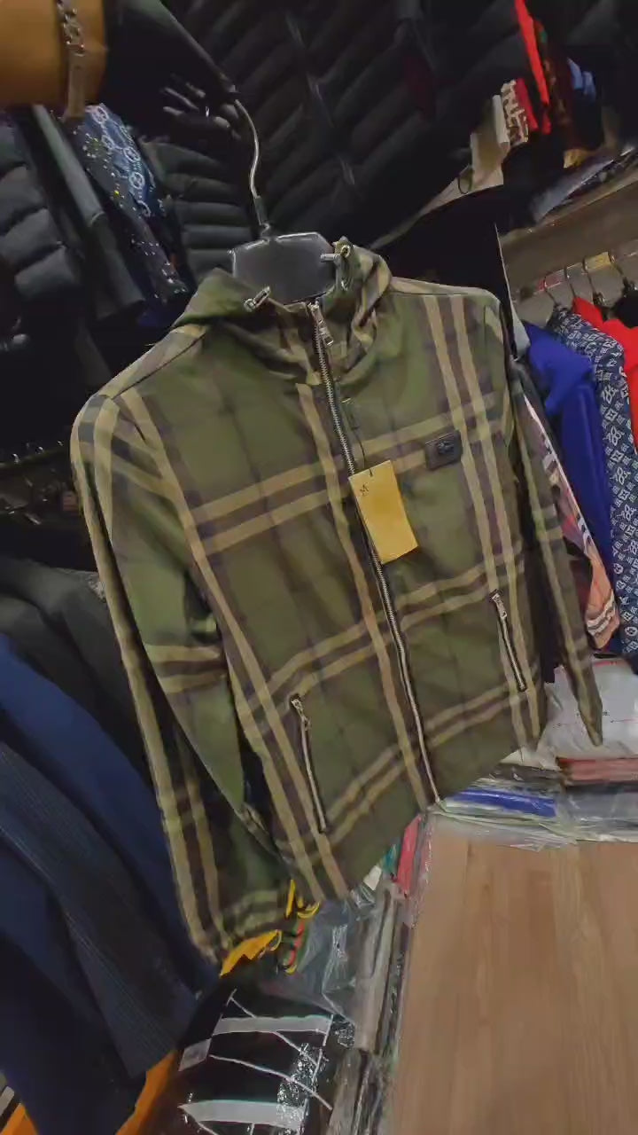 Burberry 1:1 Grade Zip On Wind Breaker Jacket